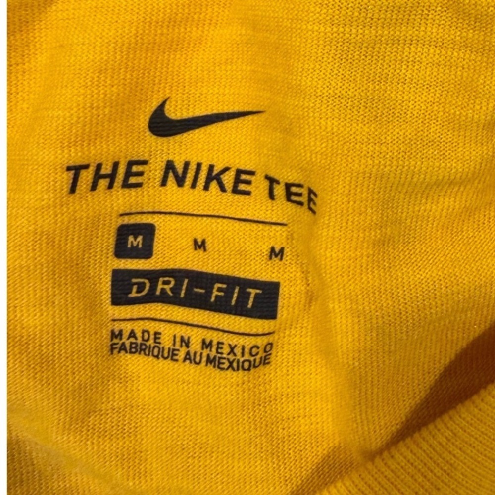 Nike Michigan Wolverines Dri-FIT‎ Cropped T-Shirt Women's Size Medium Yellow - Picture 3 of 3